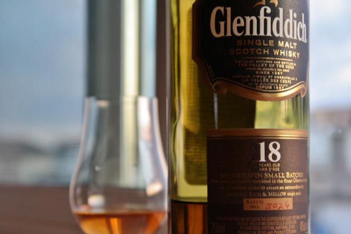 Whisky "Glenfiddik" - un rappresentante brillante dell'alcool d'élite